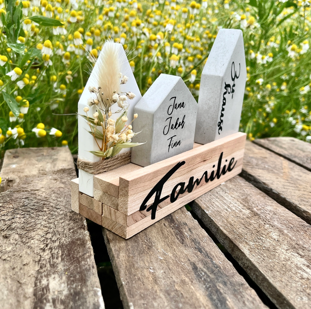 Dekoaufsteller/ personalisiert / Schild Familie / Geschenk Einzug/Hochzeit