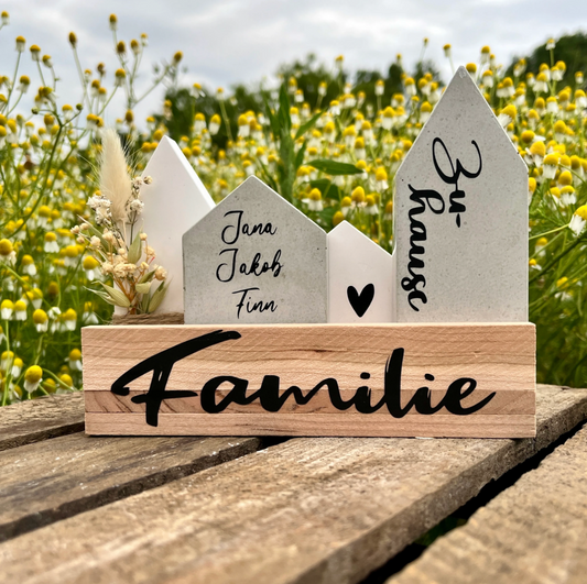 Dekoaufsteller/ personalisiert / Schild Familie / Geschenk Einzug/Hochzeit